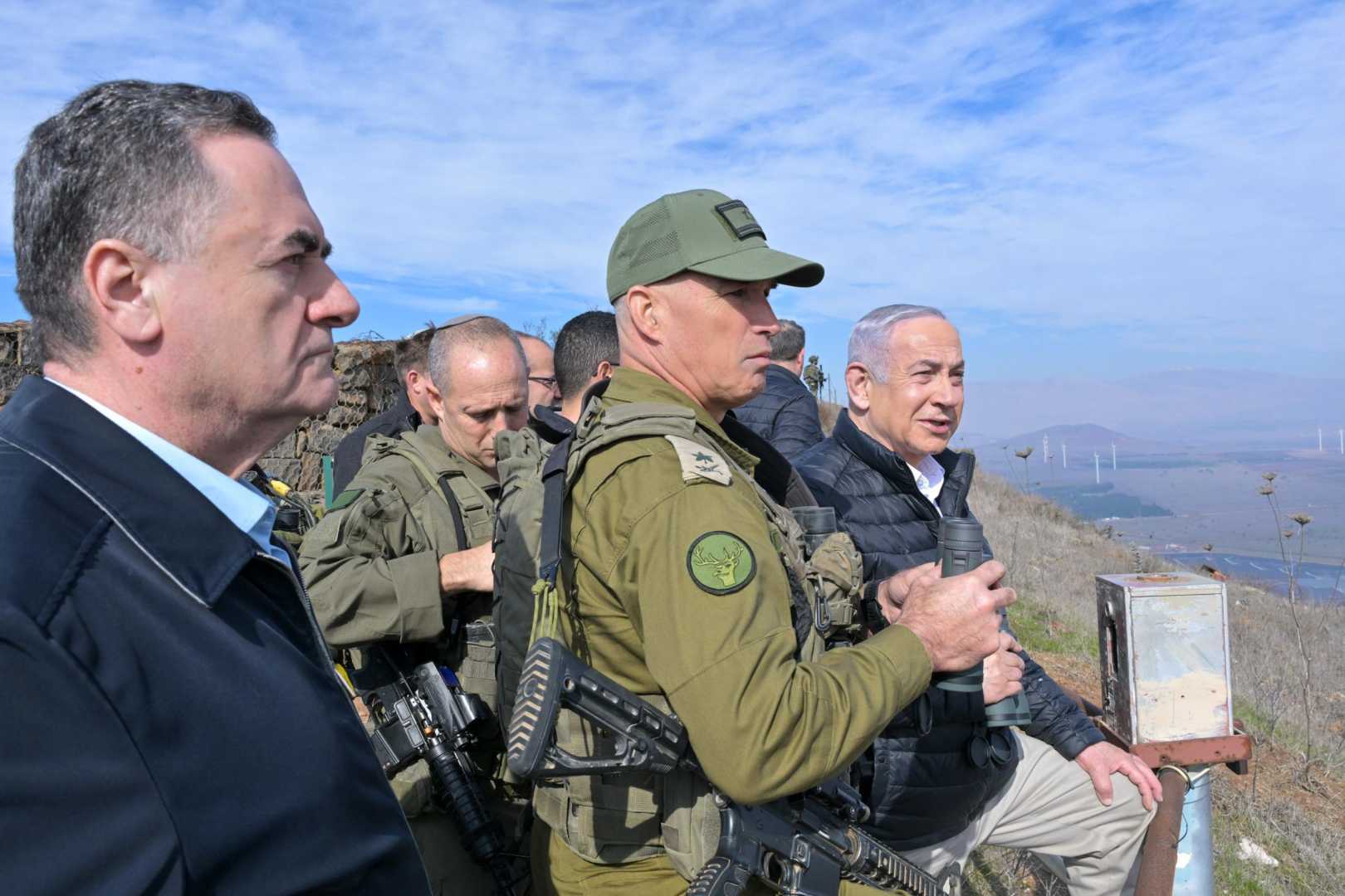 Israeli Prime Minister Benjamin Netanyahu And Syrian Rebels