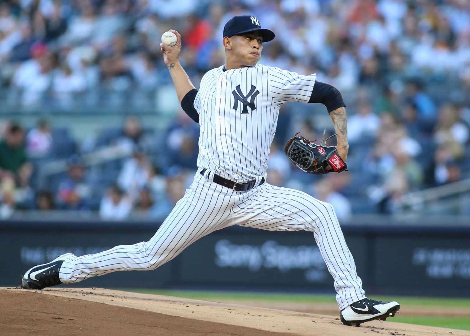 Jonathan Loáisiga Pitching For The Yankees