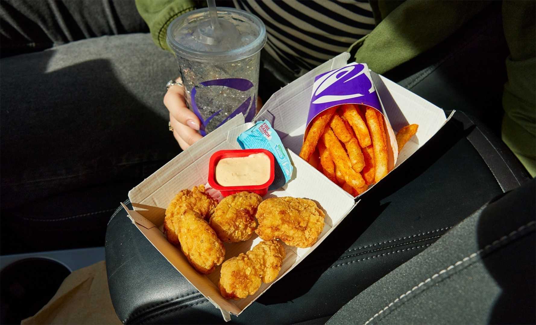 Taco Bell Crispy Chicken Nuggets With Hidden Valley Fire Ranch Sauce