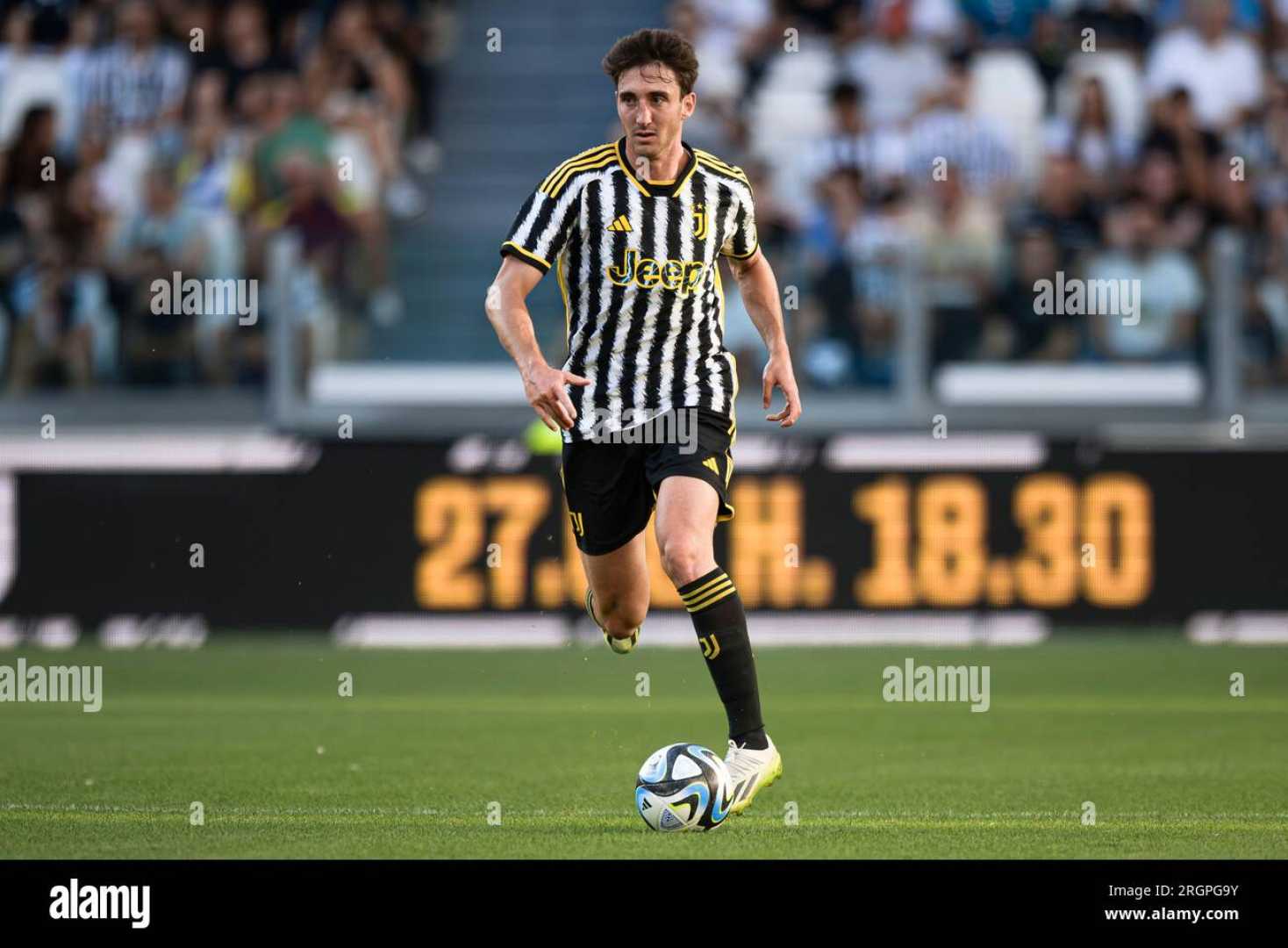 Andrea Cambiaso Juventus Match Action 2025