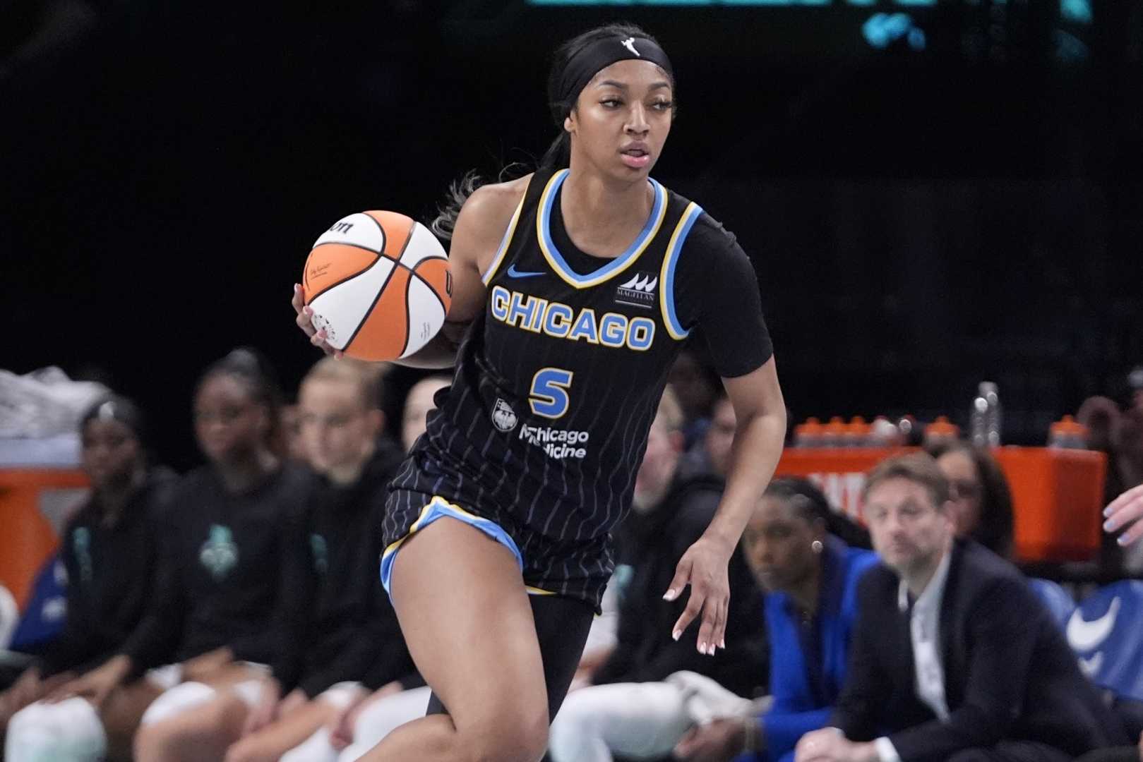 Angel Reese Wnba Chicago Sky Basketball 2025