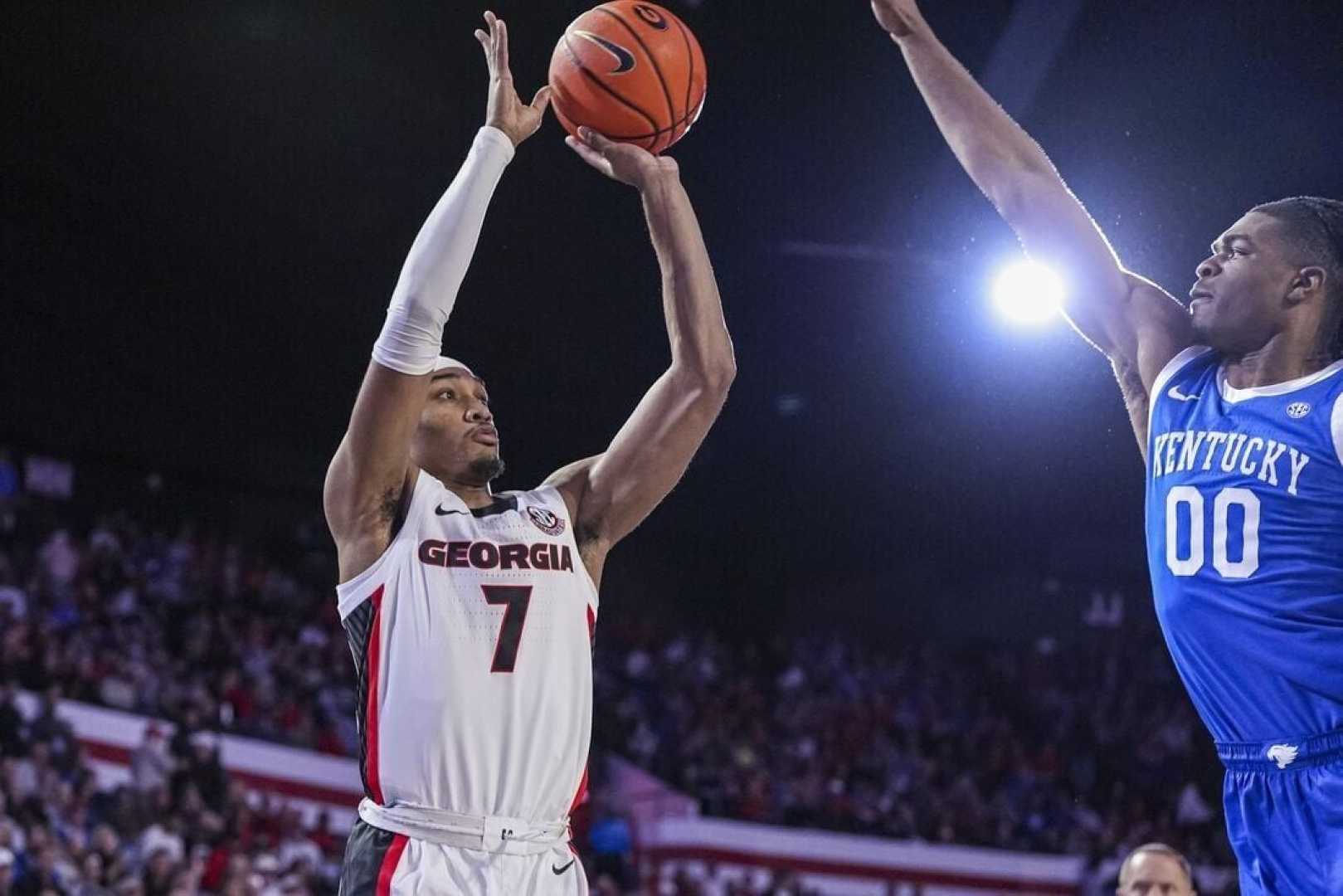 Asa Newell Georgia Basketball Game Action