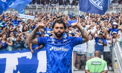 Atlético Mg And Cruzeiro Fans In Orlando