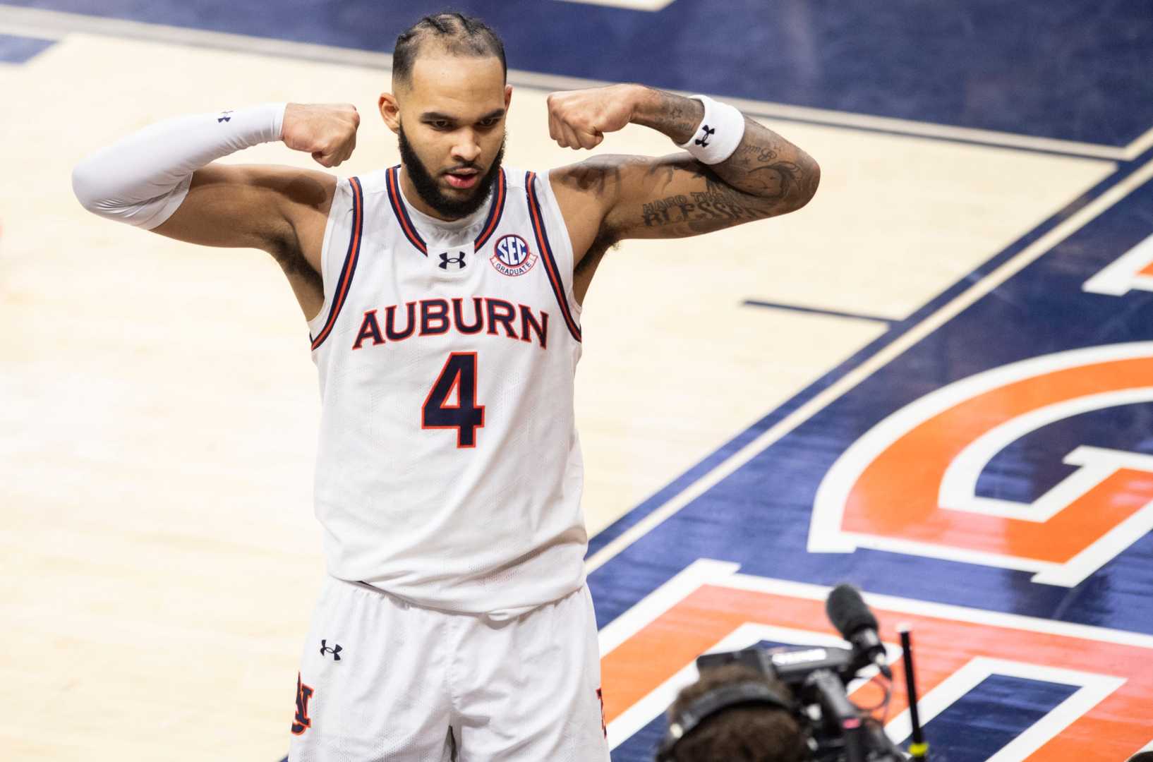 Auburn Basketball Johni Broome Ankle Injury