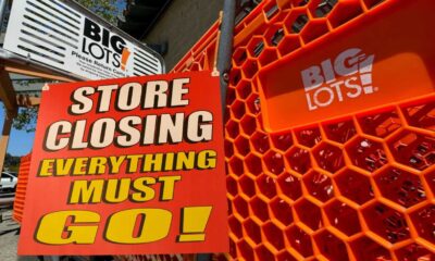 Big Lots Store Closure Signs