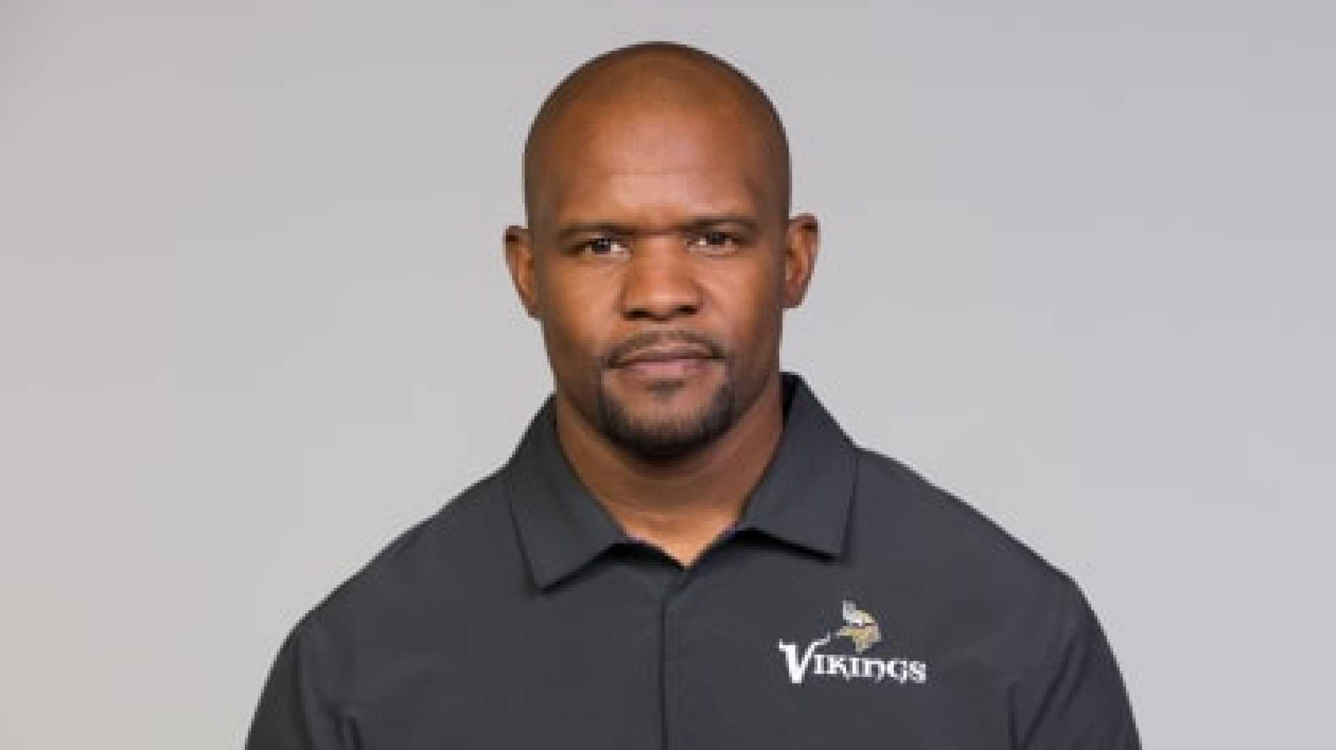 Brian Flores Minnesota Vikings Defensive Coordinator