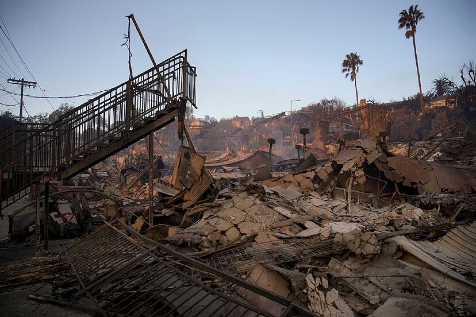 California Wildfires And Earthquakes 2025