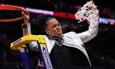 Dawn Staley University Of South Carolina Basketball Coach