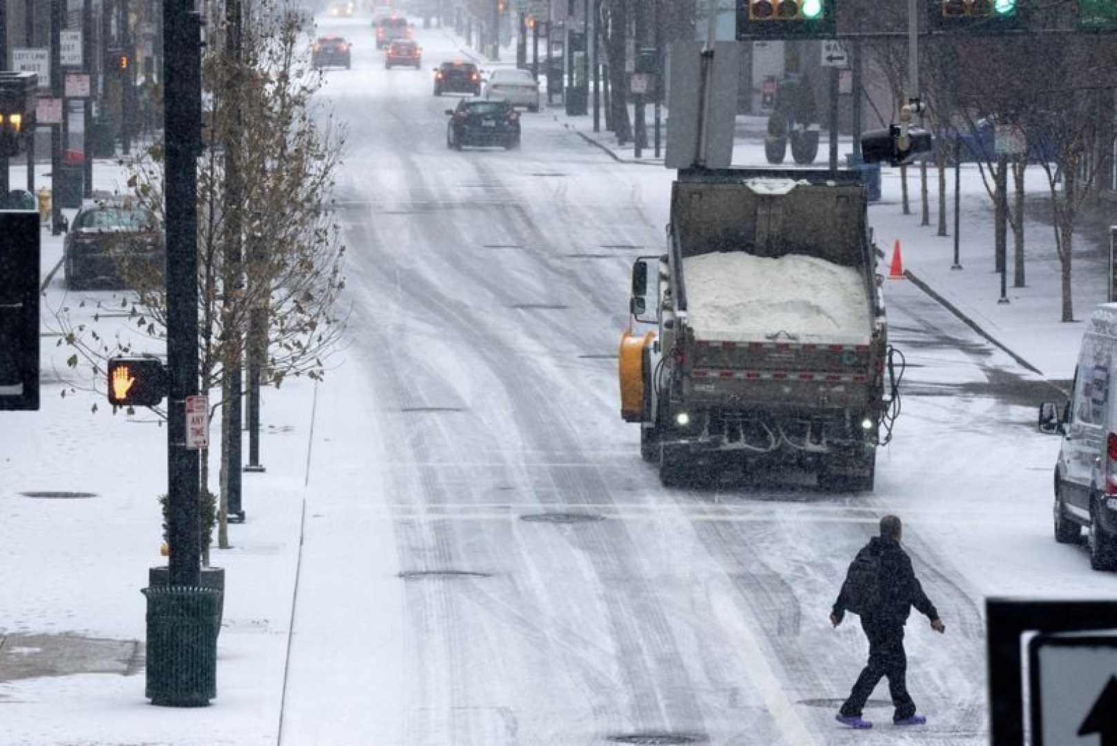 Delivery Drivers In Snowstorm Cincinnati