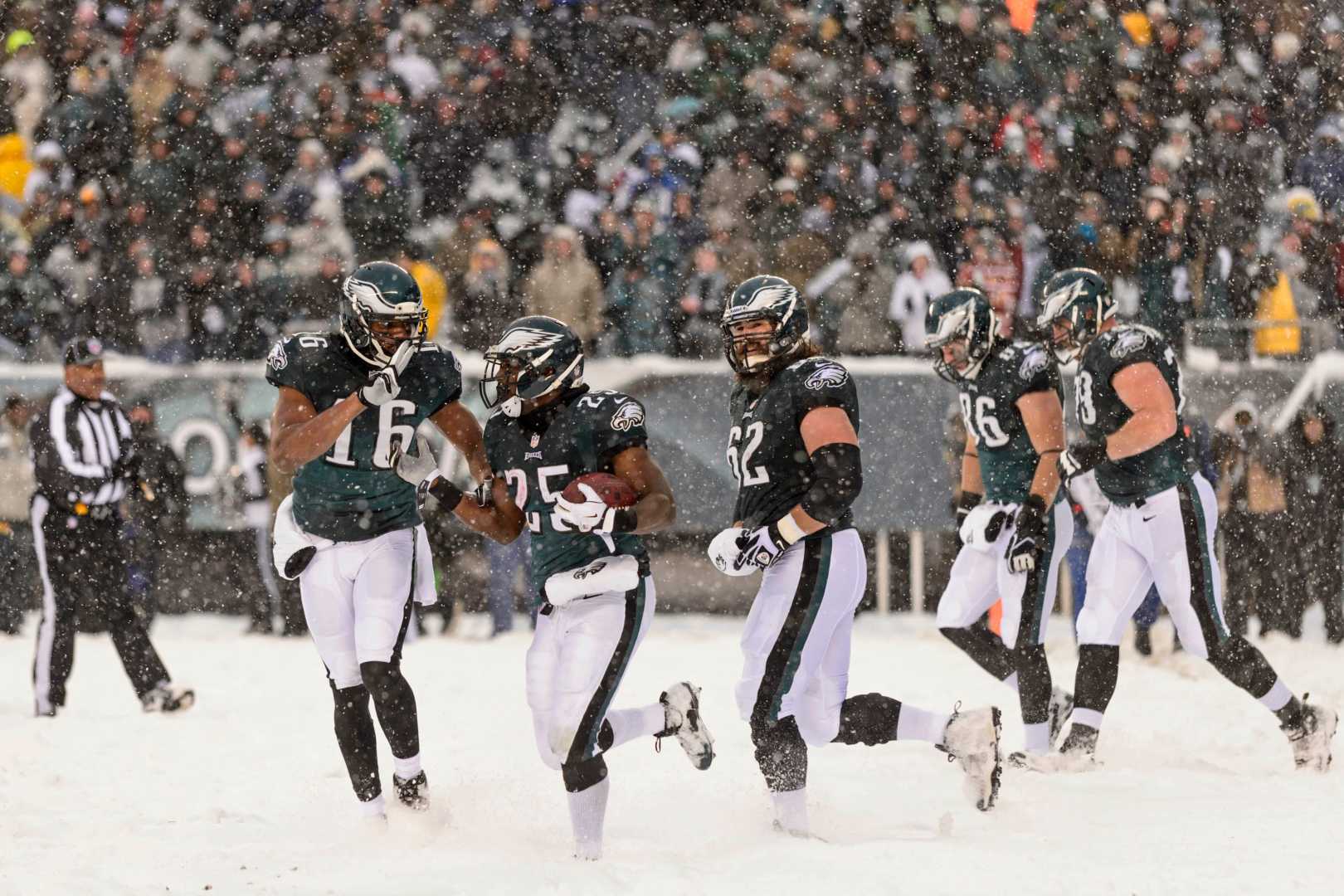 Eagles Vs Rams Snow Game Lincoln Financial Field