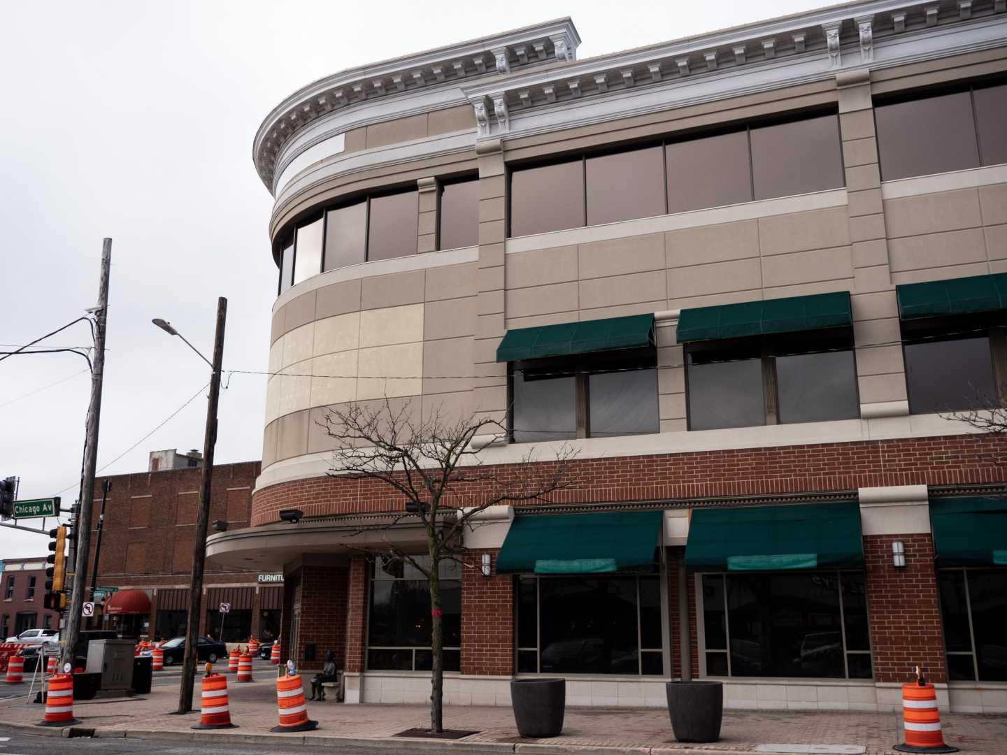 Former Barnes & Noble Building Naperville Illinois