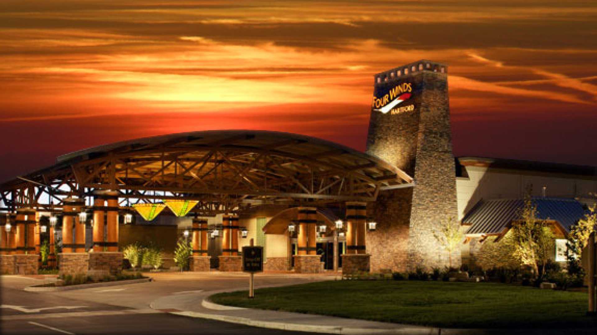 Four Winds Casino Hartford Michigan Exterior