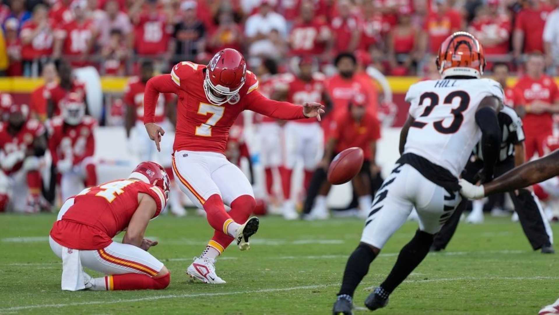 Harrison Butker Kansas City Chiefs Kicking Field Goal