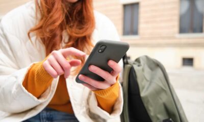 Henrico County High School Students With Phones