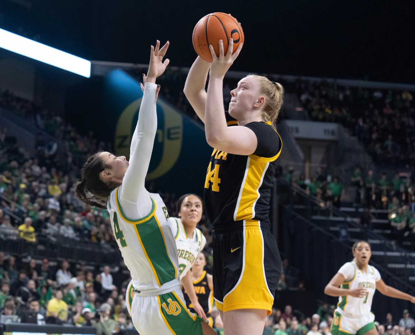 Iowa Vs Washington Women's Basketball Game 2025