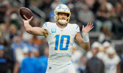 Justin Herbert Los Angeles Chargers 2025 Game Action