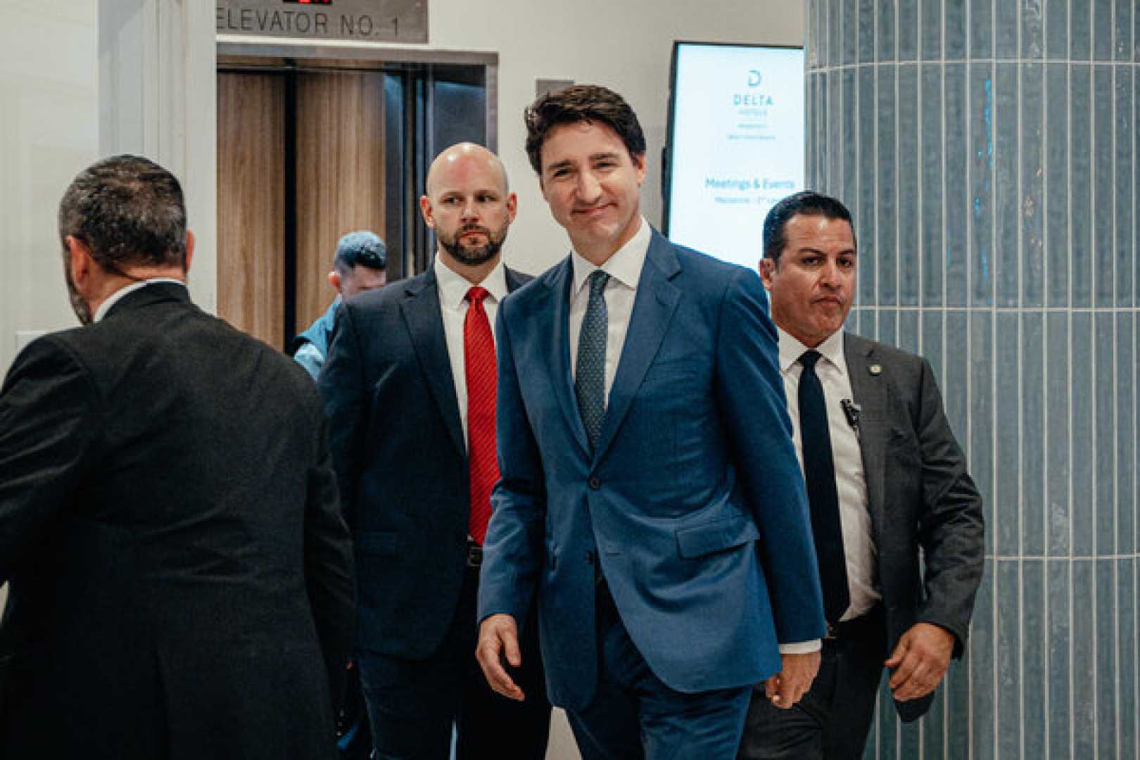 Justin Trudeau Us Tariffs Canada Trade Dispute