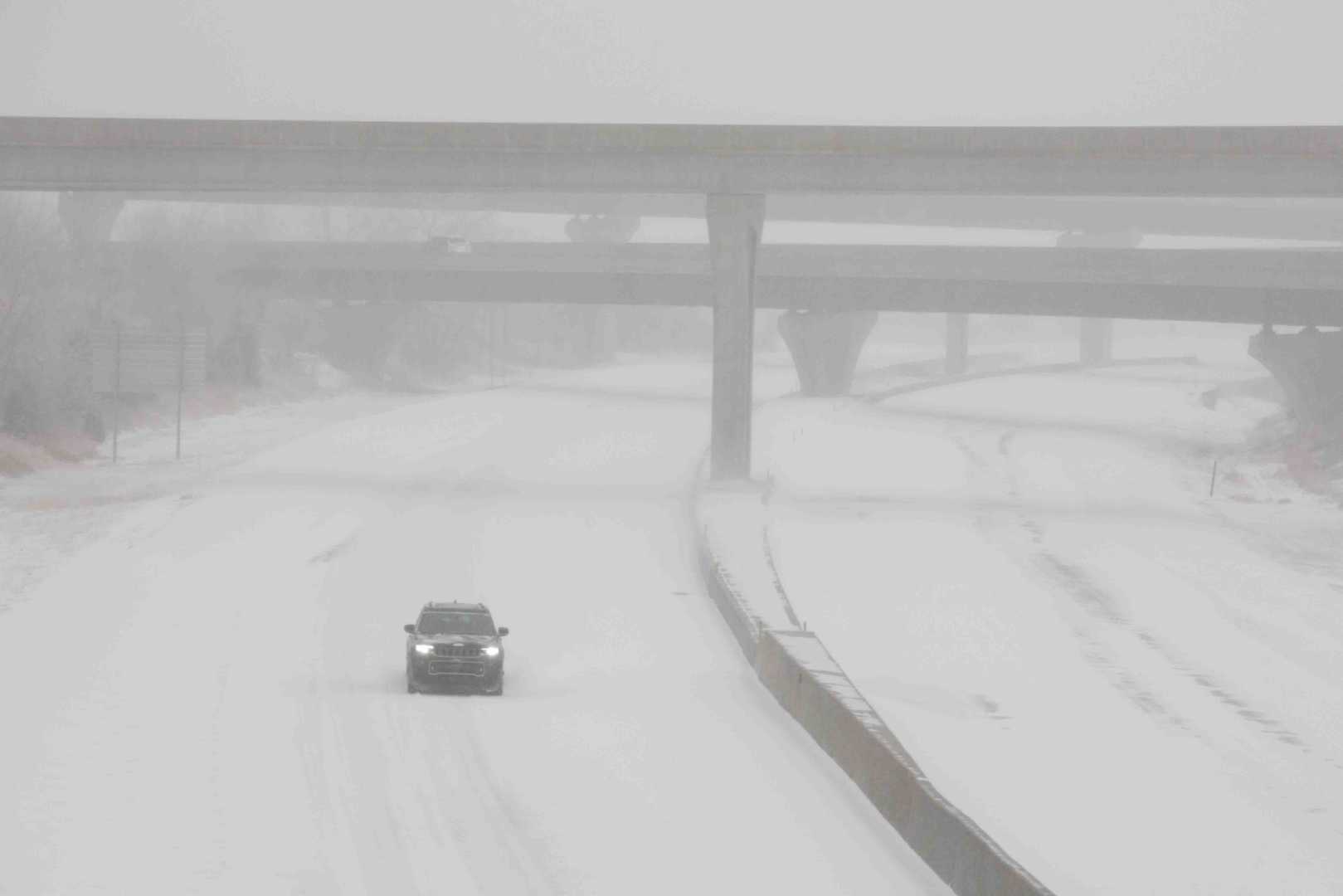 Kansas Highways Snowstorm January 2025