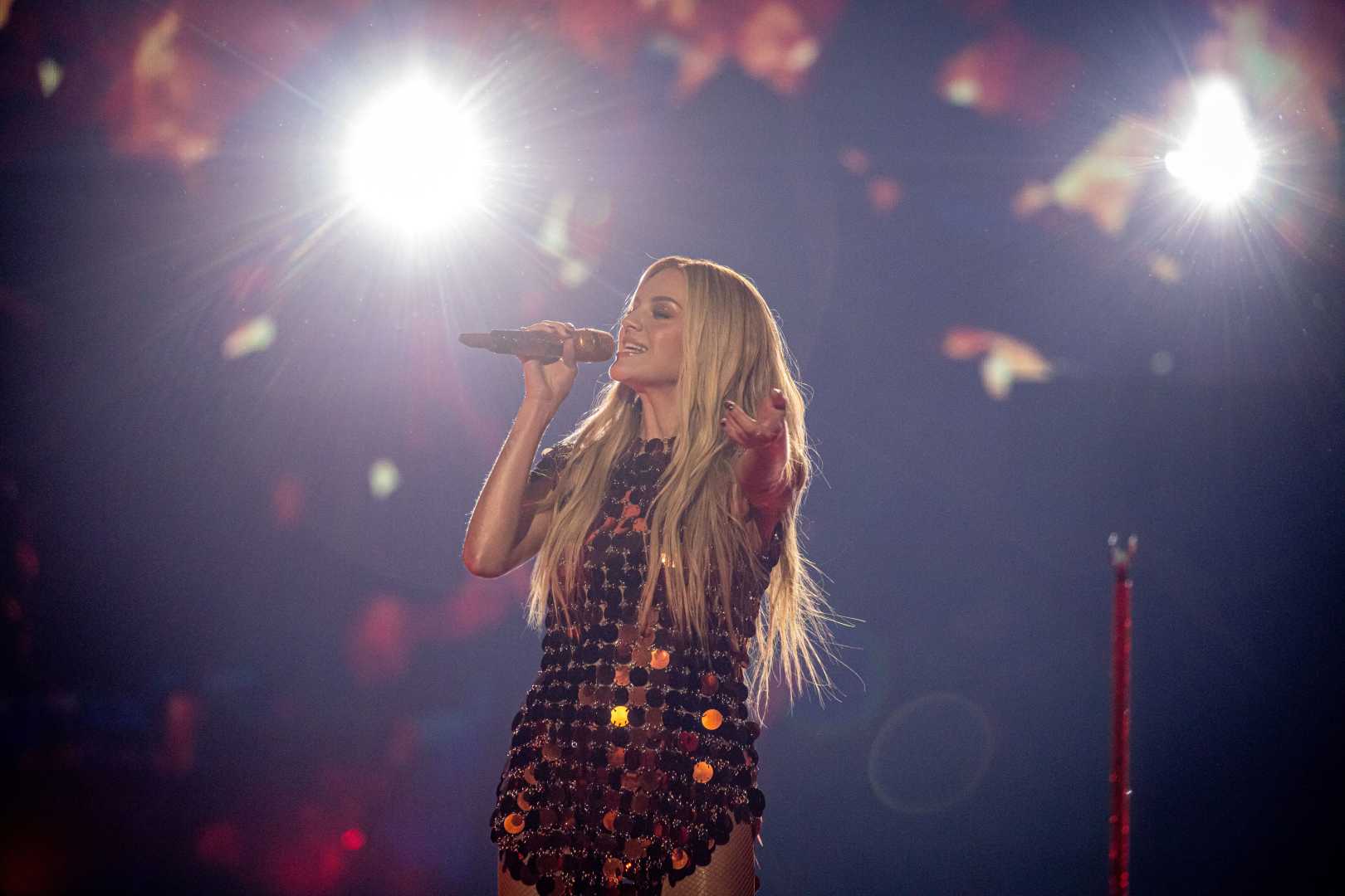 Kelsea Ballerini Fiserv Forum Concert 2025