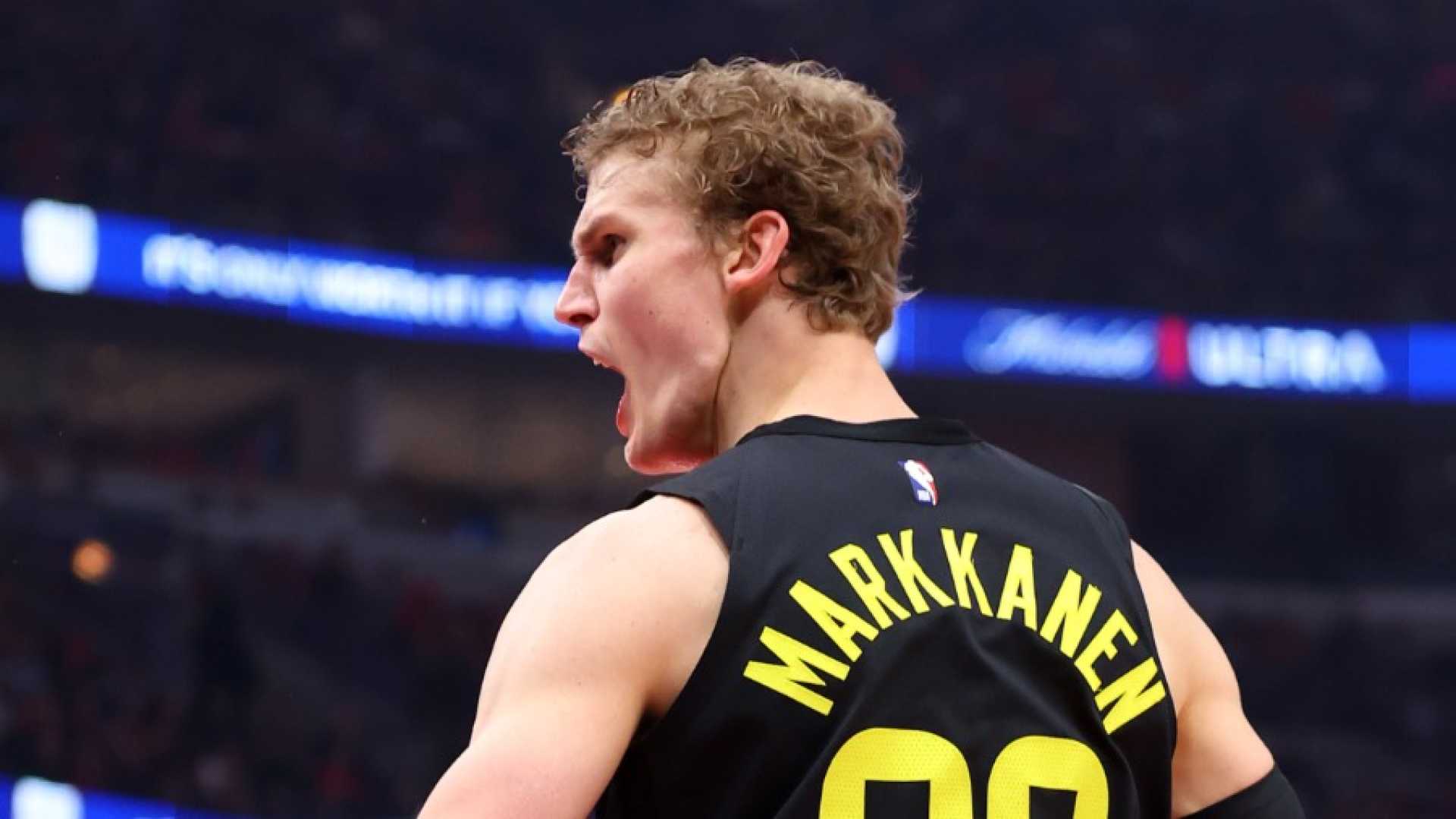 Lauri Markkanen Nba Game Action Photo