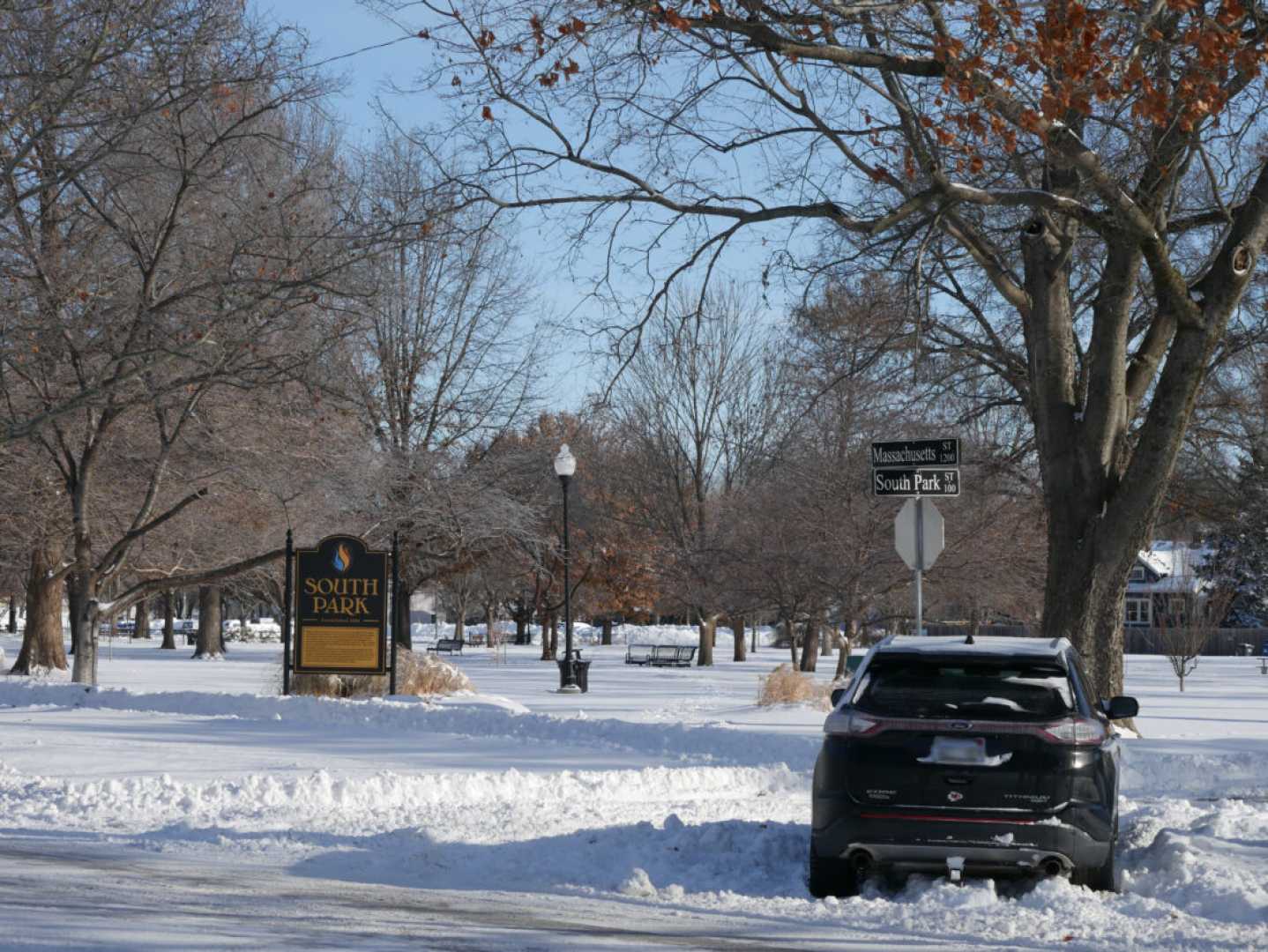 Lawrence Kansas Snowstorm January 2025 Massachusetts Street