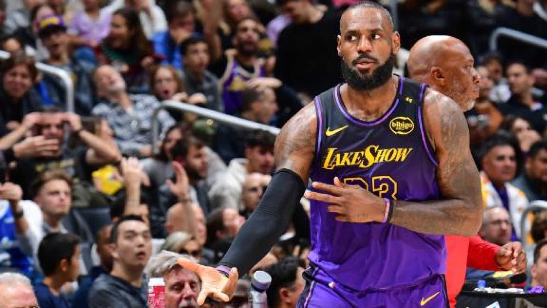 Lebron James Lakers Game Action Photo 2025