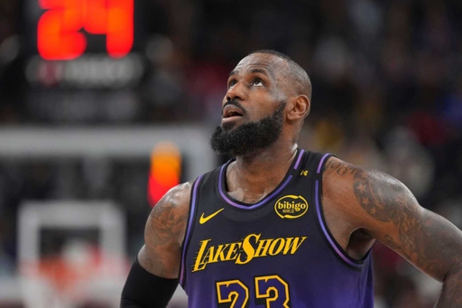 Lebron James Los Angeles Lakers 2025 Game