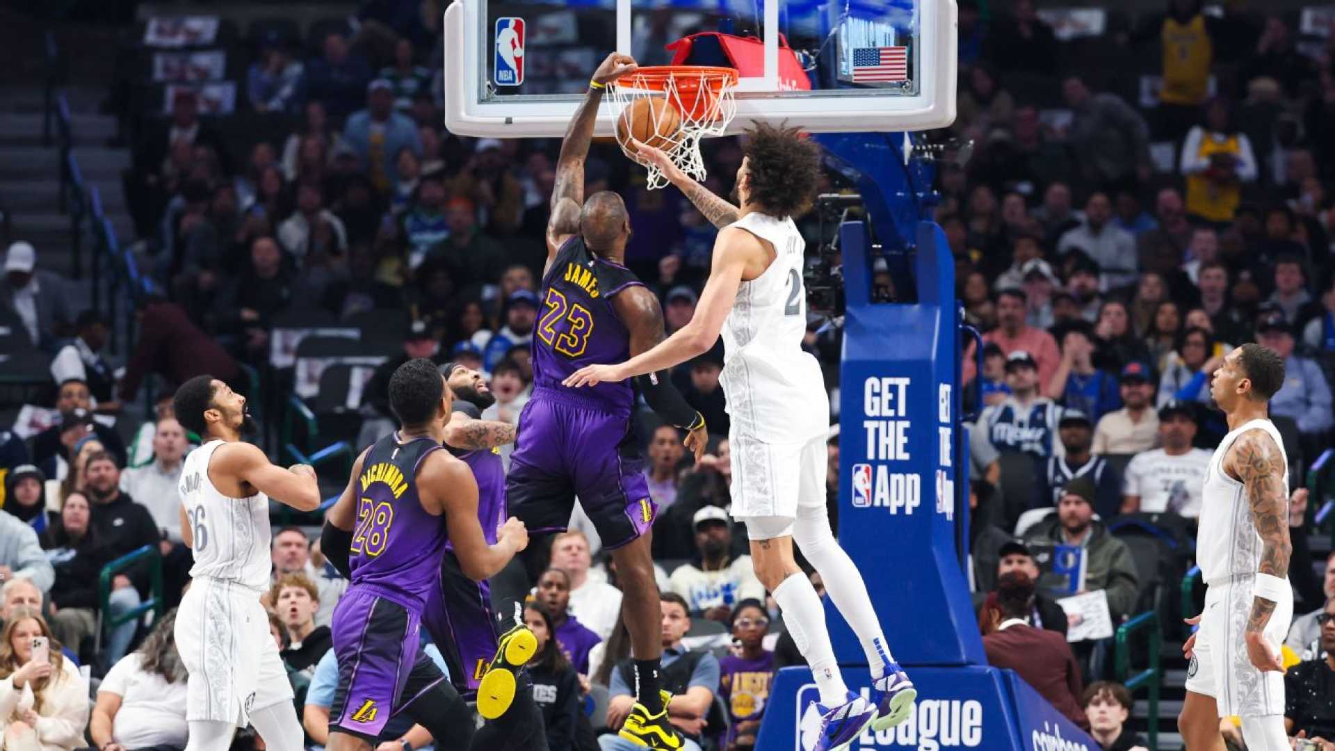 Lebron James Windmill Dunk 2025 Lakers