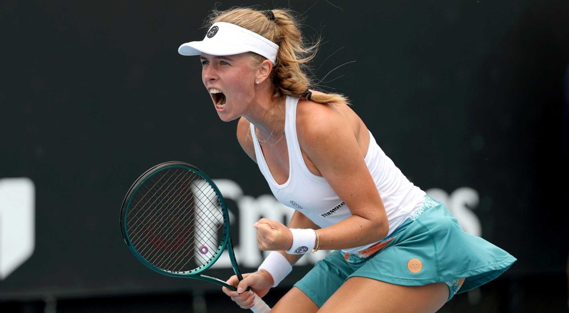 Magdalena Fręch Mirra Andreeva Australian Open 2025