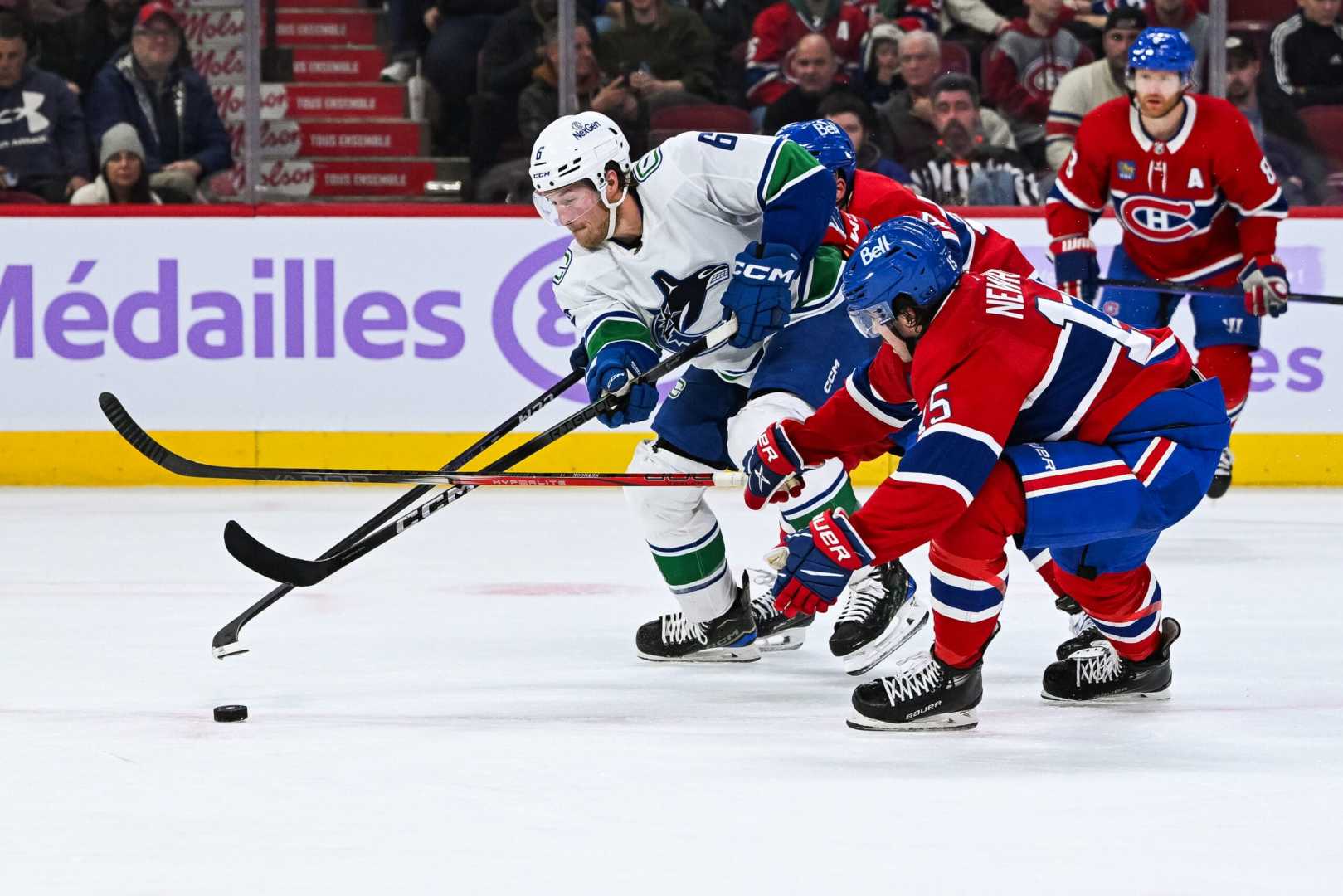 Montreal Canadiens Vs Vancouver Canucks Hockey Game