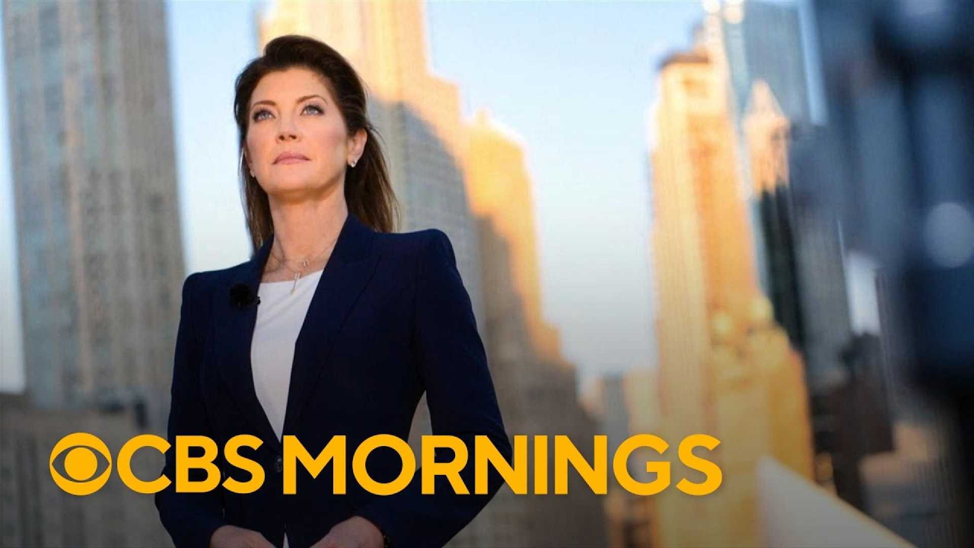 Norah O'donnell Cbs Evening News Anchor Desk