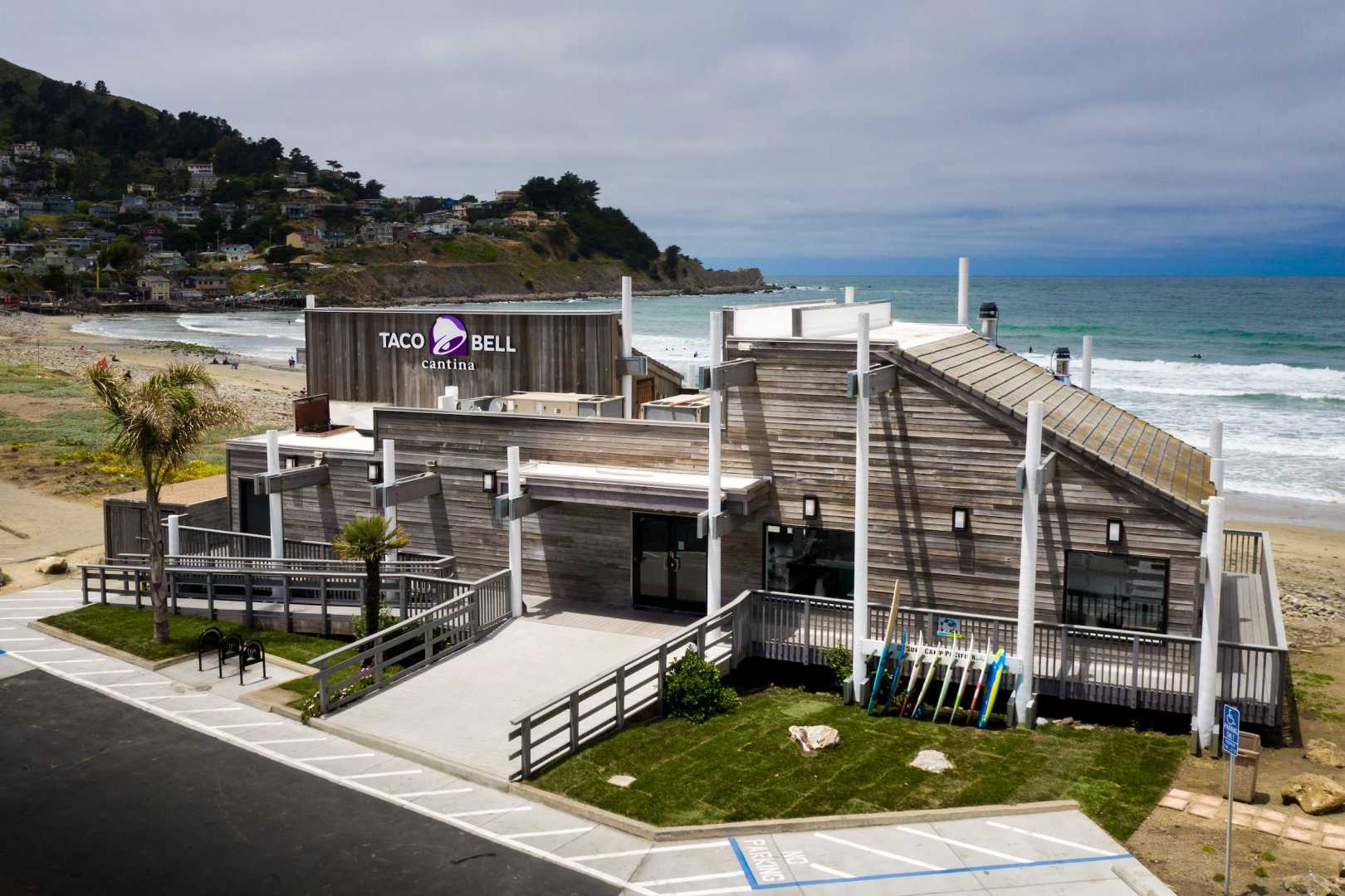 Pacifica Taco Bell Cantina Beachside Location