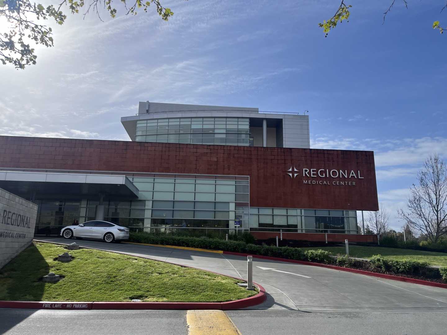 Regional Medical Center East San Jose Exterior