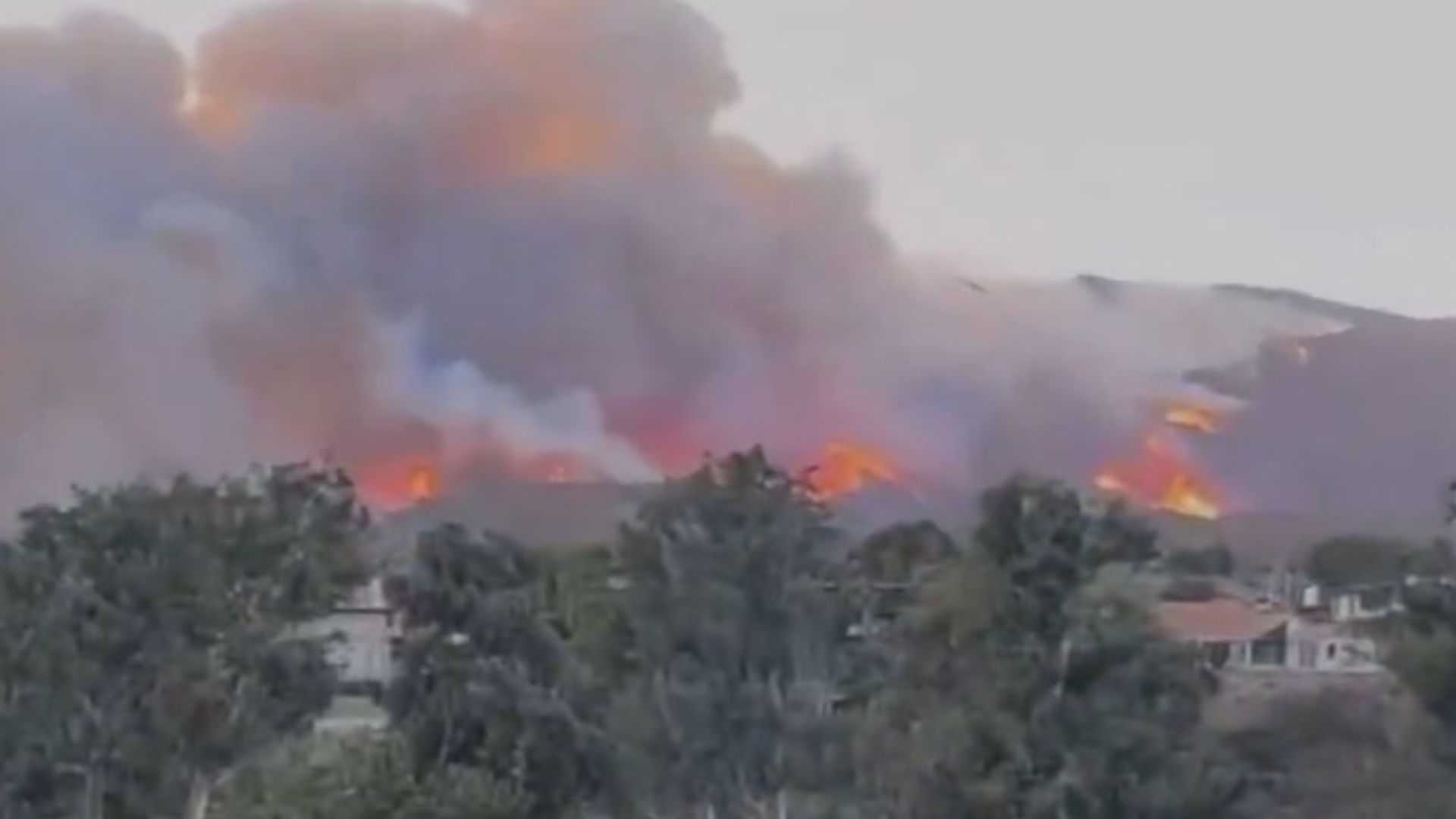 Riviera Country Club Wildfires Southern California