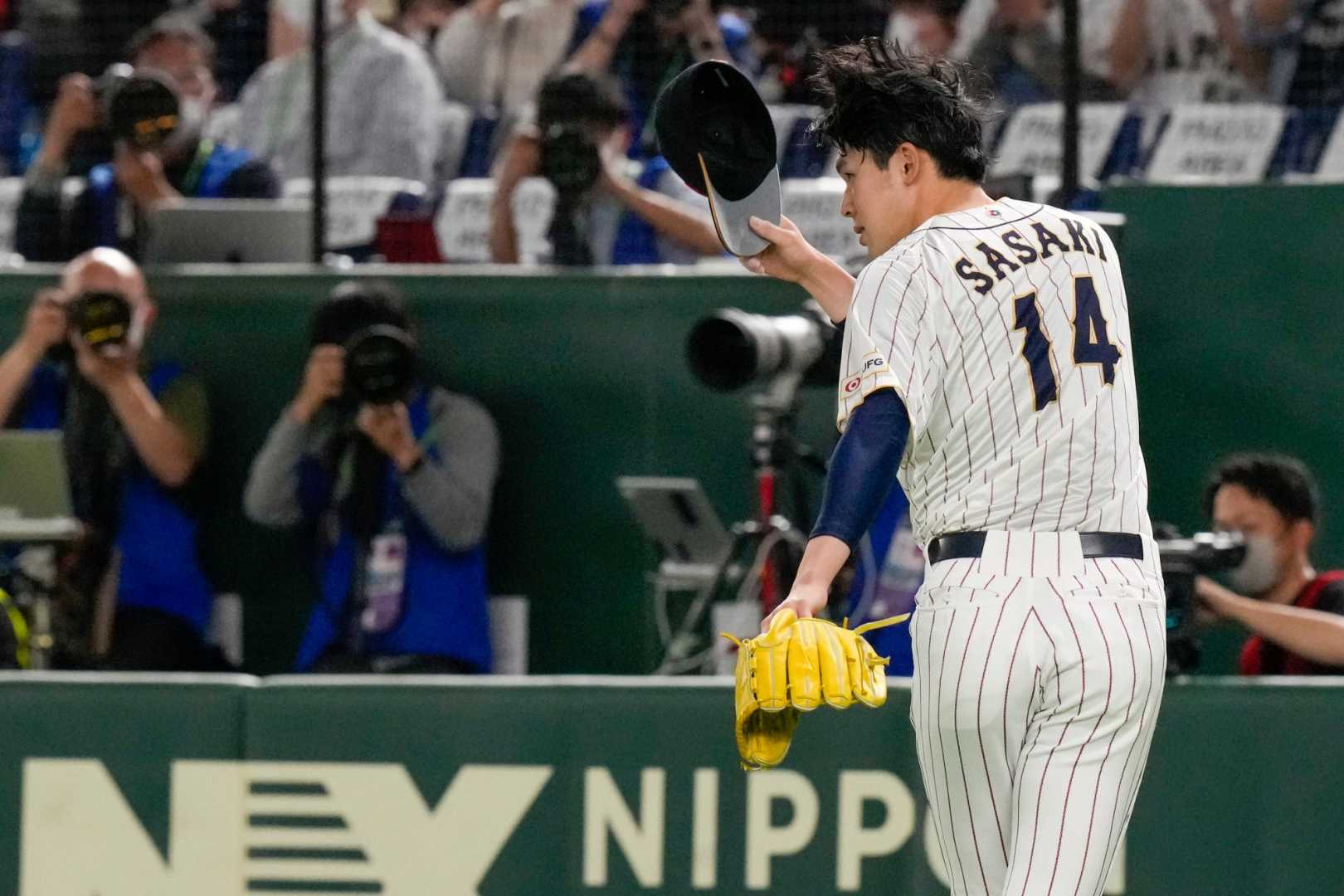 Roki Sasaki Pitching World Baseball Classic Tokyo Dome