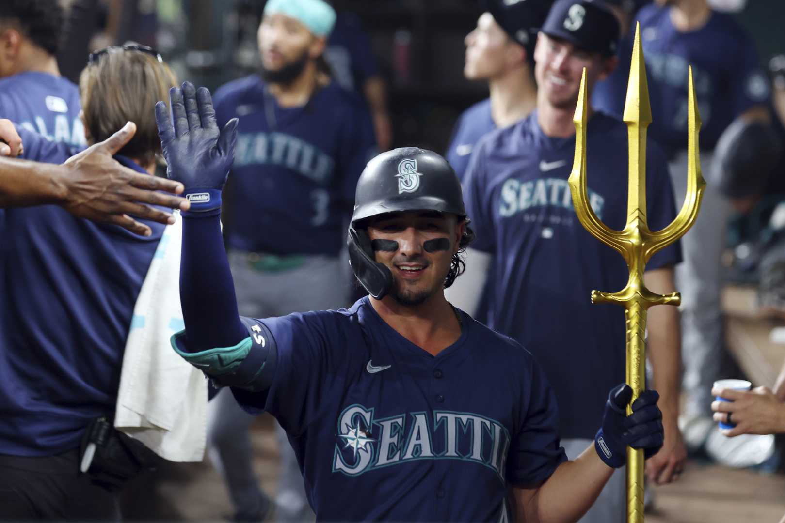 Seattle Mariners Infielder Signing 2024