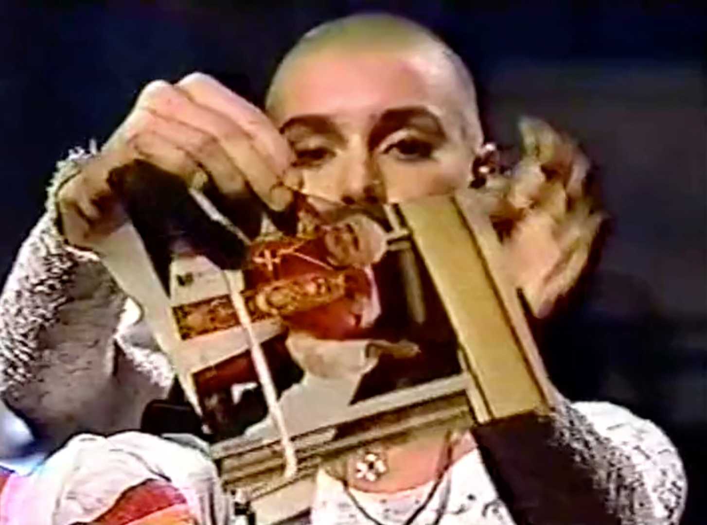 Sinéad O'connor Snl Pope Photo Protest 1992