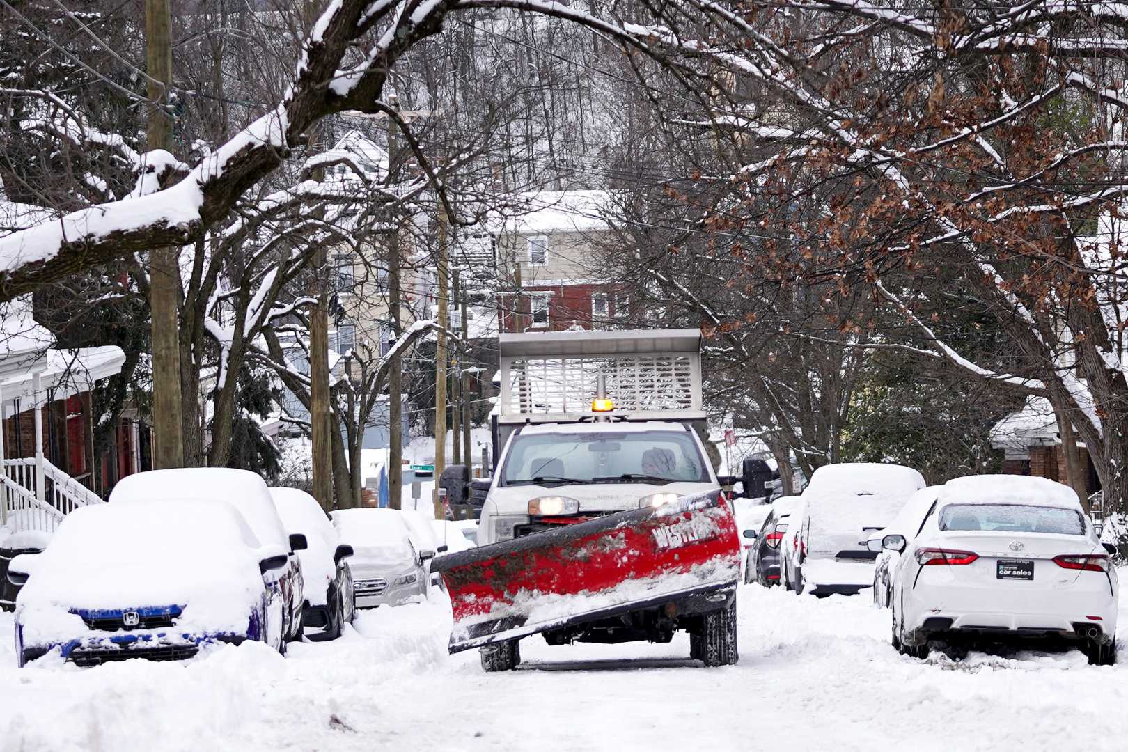 Snow Covered Roads Cincinnati Ohio Winter 2025