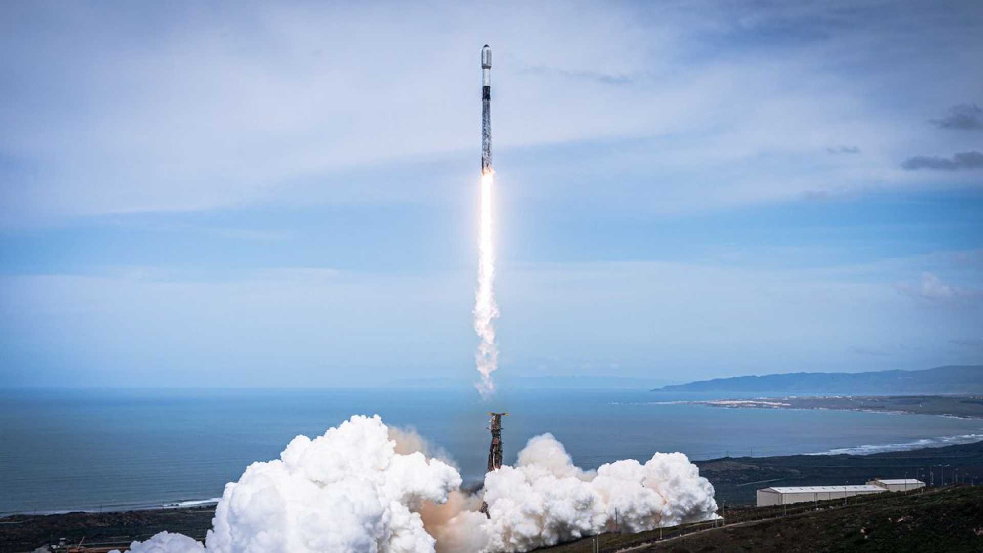 Spacex Falcon 9 Starlink Launch California