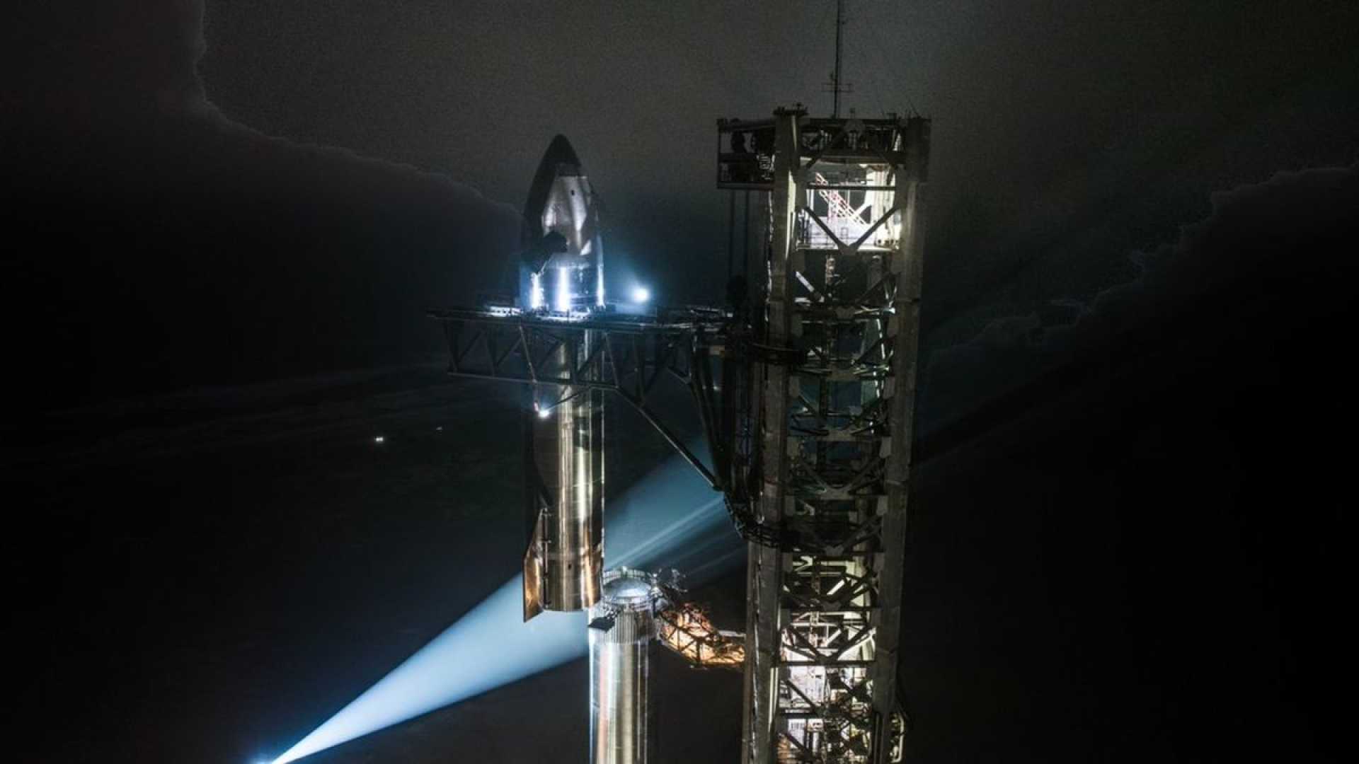 Spacex Starship Flight 7 Stacked Launch Pad