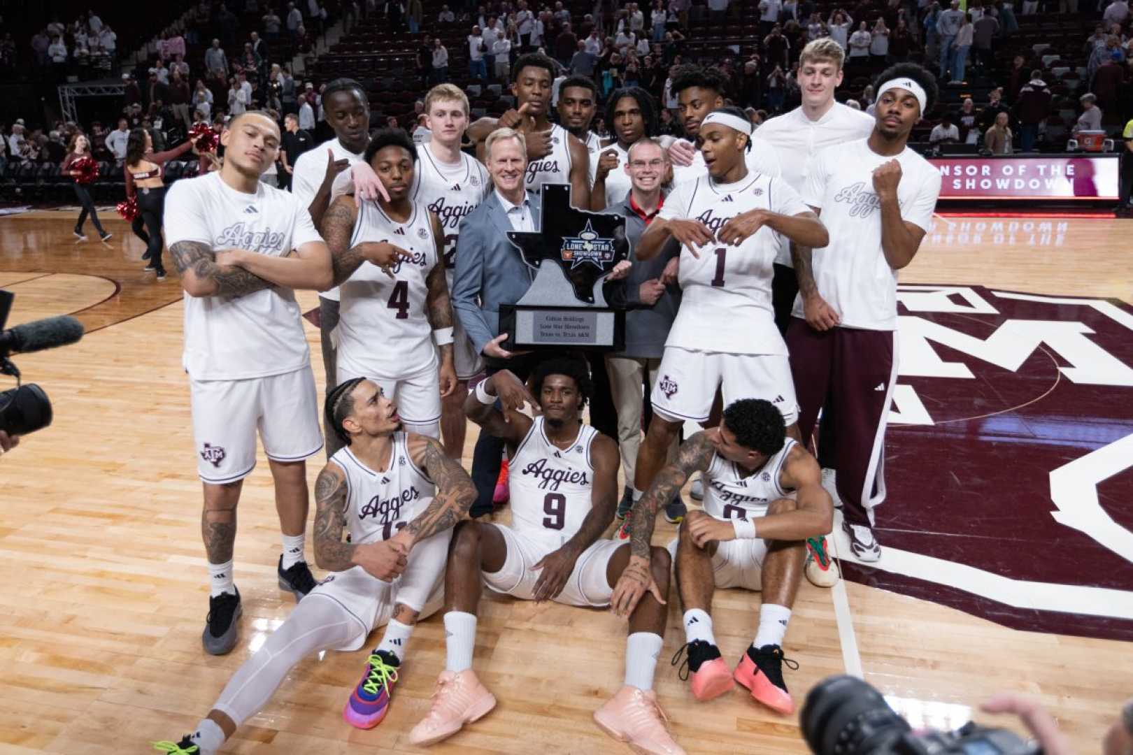 Texas A&m Basketball Team Celebrating Victory