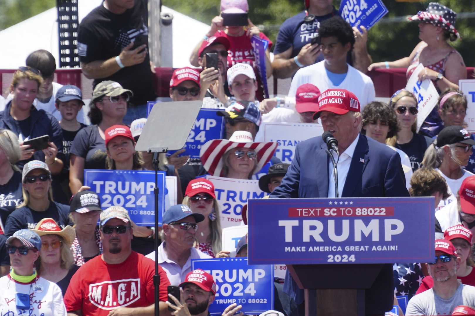 Trump Supporters Rally Near Mar A Lago 2024