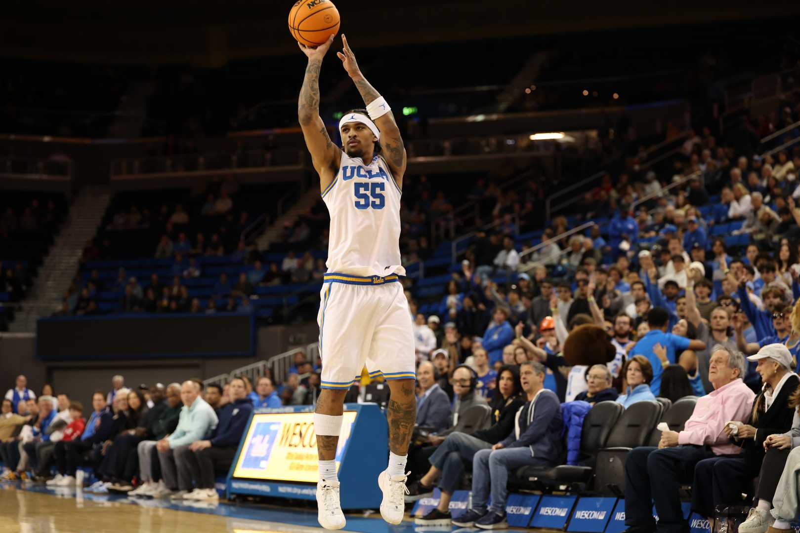 Ucla Vs Wisconsin Basketball Game Pauley Pavilion