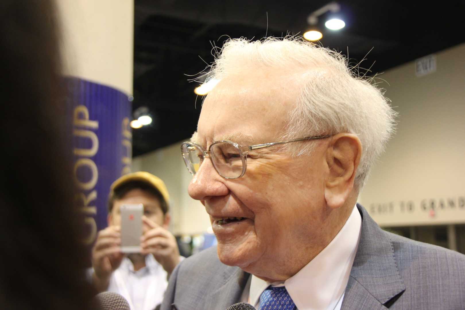 Warren Buffett Berkshire Hathaway Stock Portfolio 2025