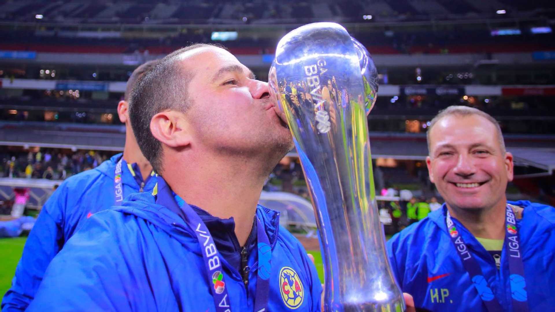 André Jardine América Liga Mx Trophy Celebration