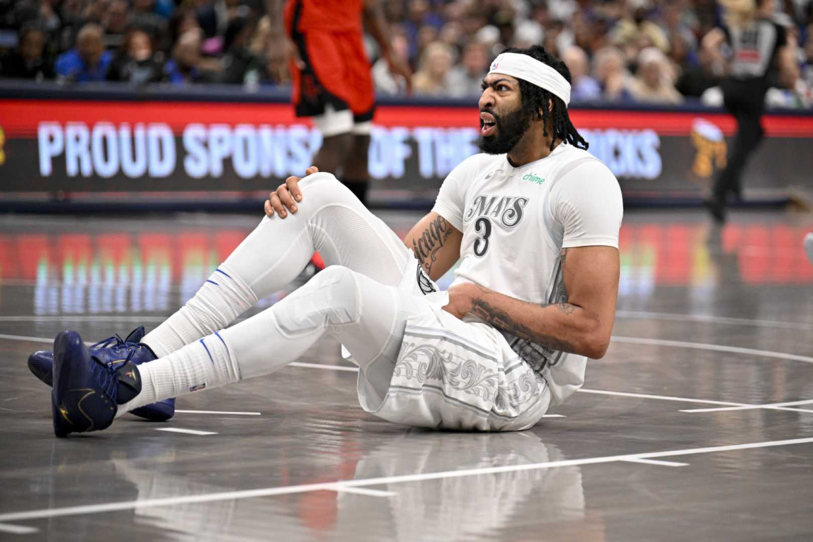 Anthony Davis Injury Dallas Mavericks