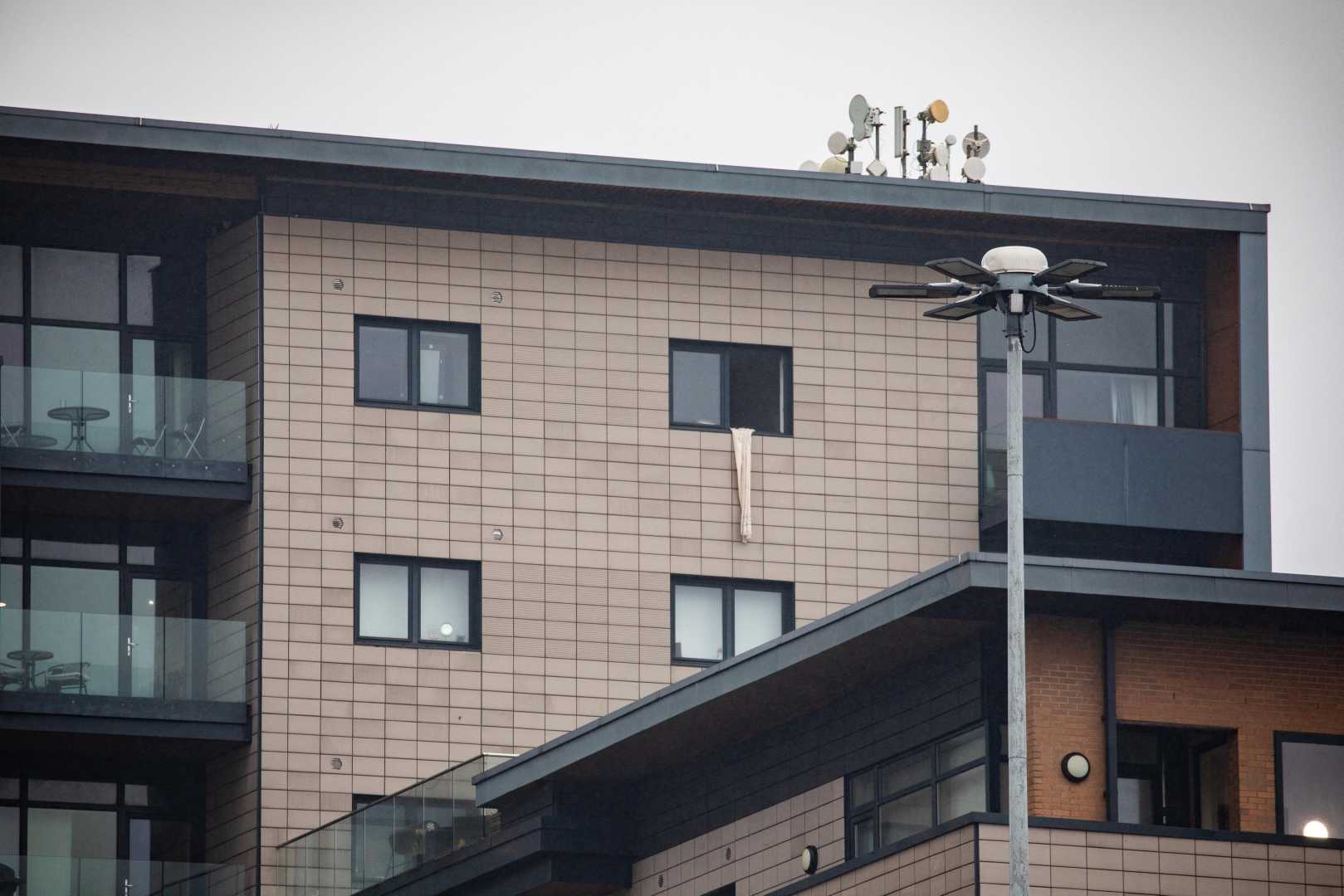 Armed Police Standoff Sheffield Gateway Apartments