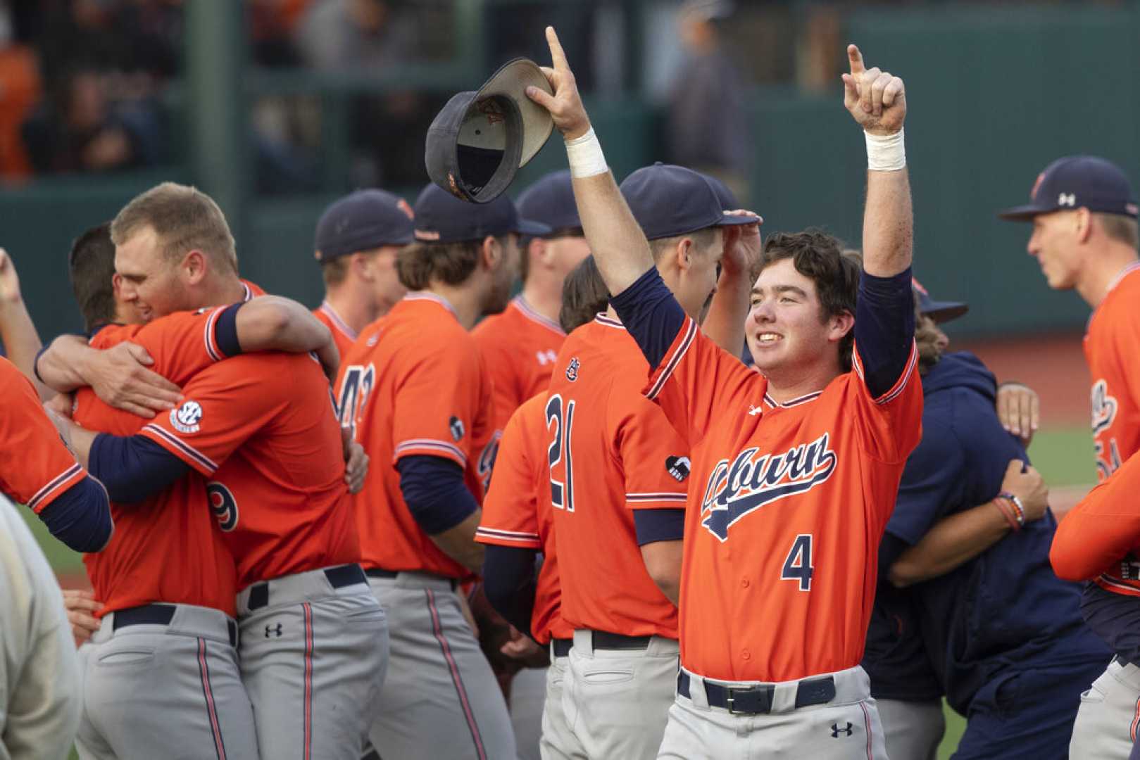 Auburn Tigers Baseball Team Celebrating A Victory