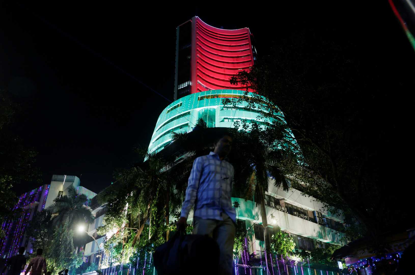 Bombay Stock Exchange Building Mumbai 2024