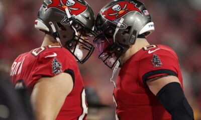 Bucs Center Graham Barton And Baker Mayfield